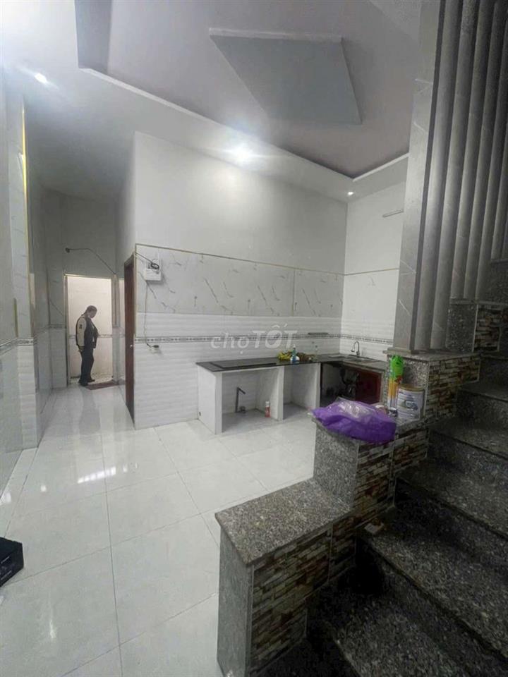 cho thuê nhà mặt tiền thới tam thôn 14