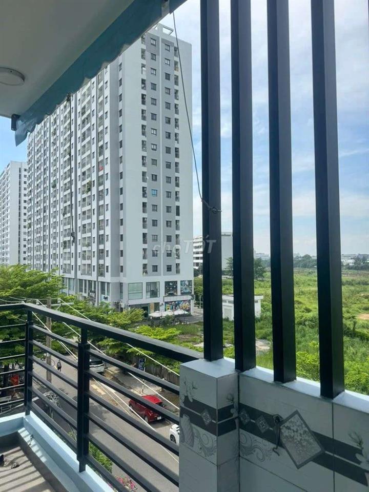 💢Bán nhà 1trệt 3lầu 5pn 5wc 1bếp DT 4,5x19 Sổ hoàn công