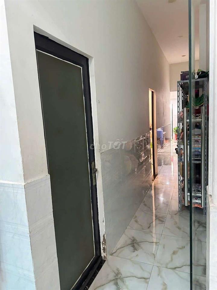 👉CCG Bán Gấp nhà 1trệt 1lầu 2pn 2wc 1bếp Sổ hoàn công