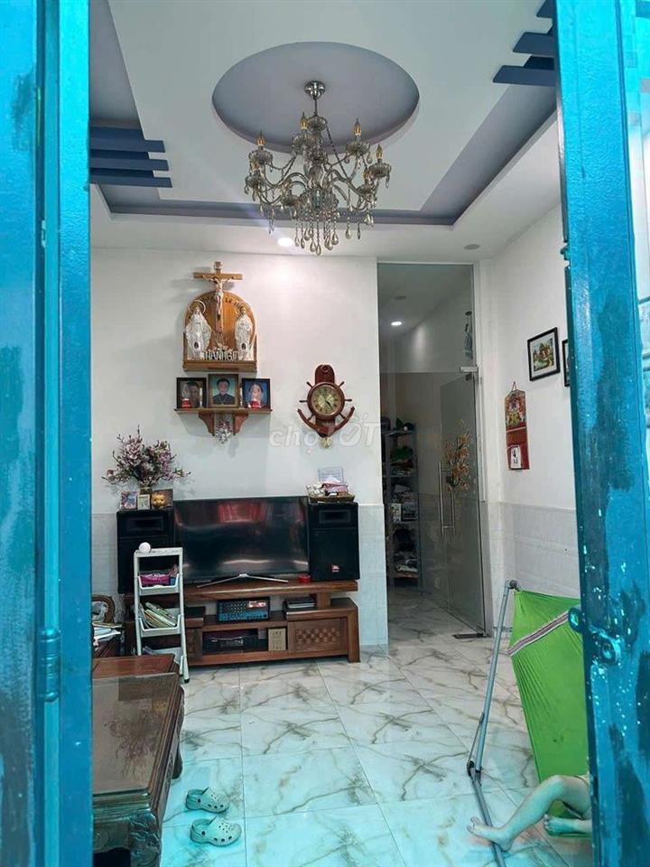 👉CCG Bán Gấp nhà 1trệt 1lầu 2pn 2wc 1bếp Sổ hoàn công
