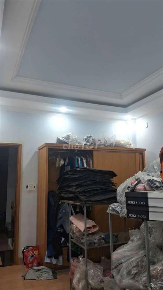 👉Bán Gấp nhà 1trệt 3lầu 4pn 4wc 1bếp.DT 4X17 Sổ hoàn công