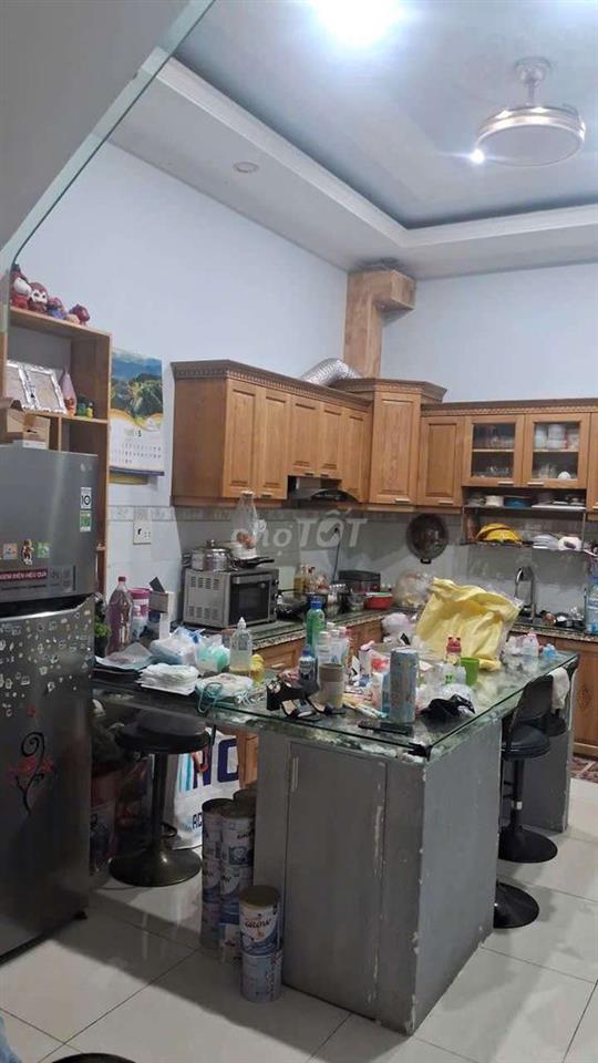 👉Bán Gấp nhà 1trệt 3lầu 4pn 4wc 1bếp.DT 4X17 Sổ hoàn công