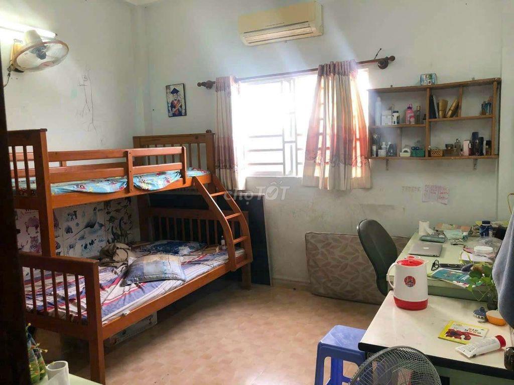 🧣Bán Gấp nhà 1trệt 2lầu DT 4X18 Sổ Hoàn công