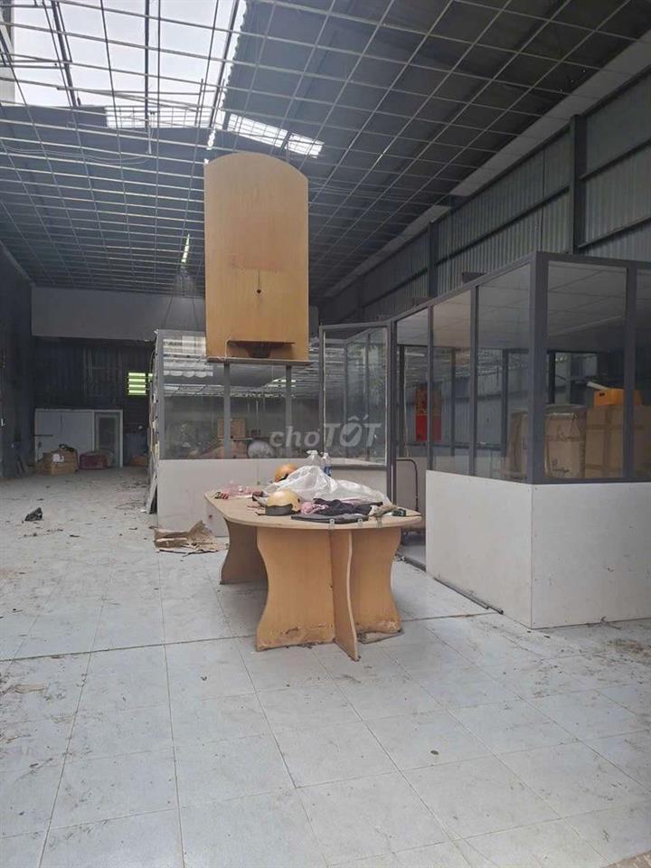 🧣Cho thuê kho xưởng DT 10X23 Có điện pa pha 