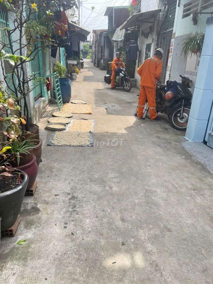 Cho thuê căn nhà nhỏ hẻm đường Dương Công Khi gần ngã 3 Hồng Châu