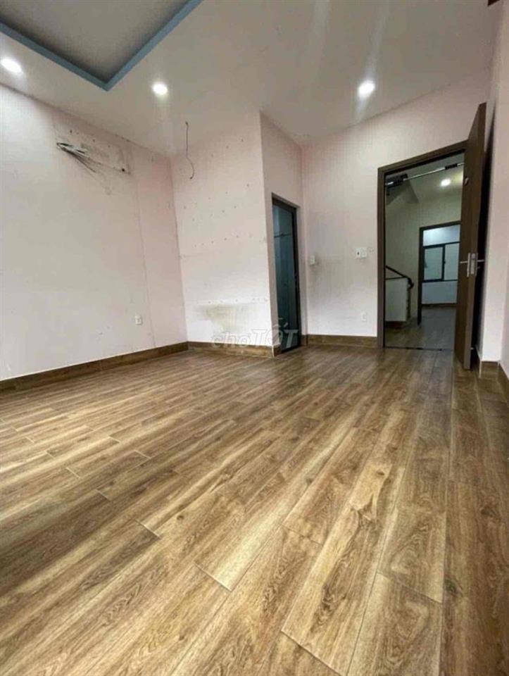 MẶT TIỀN KINH DOANH - LẠC LONG QUÂN - TÂN BÌNH