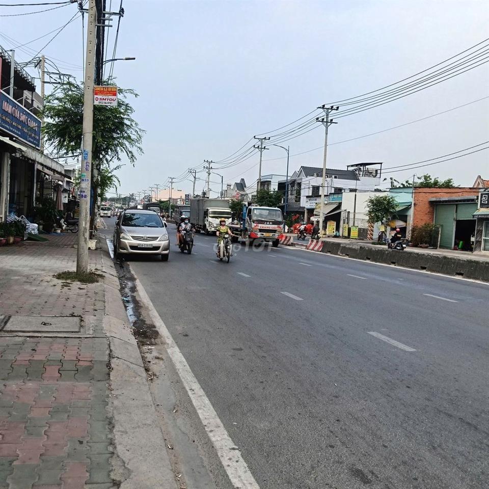 BÁN MẶT TIỀN KINH DOANH  16x20  ĐẶNG THÚC VỊNH – HÓC MÔN 