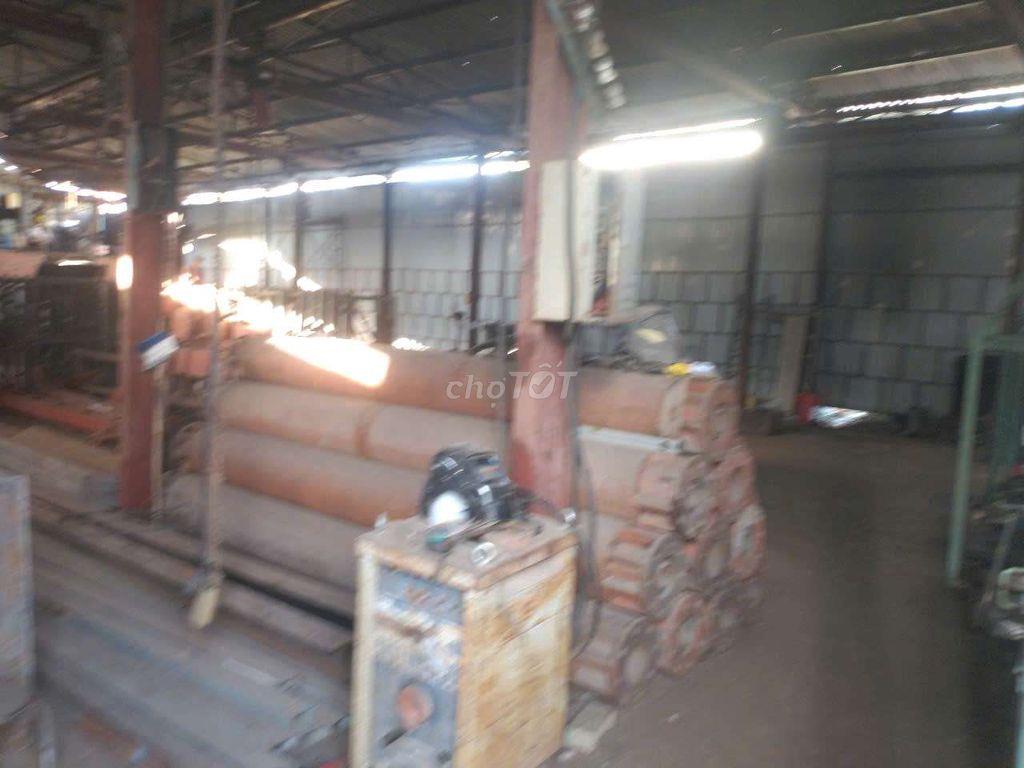 XƯỞNG MT CHIỀU DÀI RỘNG CẢI TẠO THOẢI MÁI TL CHỦ