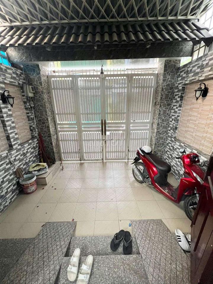 NHÀ 4X16M 1 TRỆT 3 LẦU 4PN ĐƯỜNG XE TẢI GIÁ TỐT