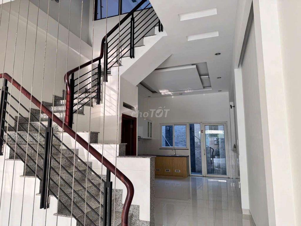 NHÀ 4X20M 1 TRỆT 3 LẦU 4PN GẦN CẦU THAM LƯƠNG GIÁ TỐT