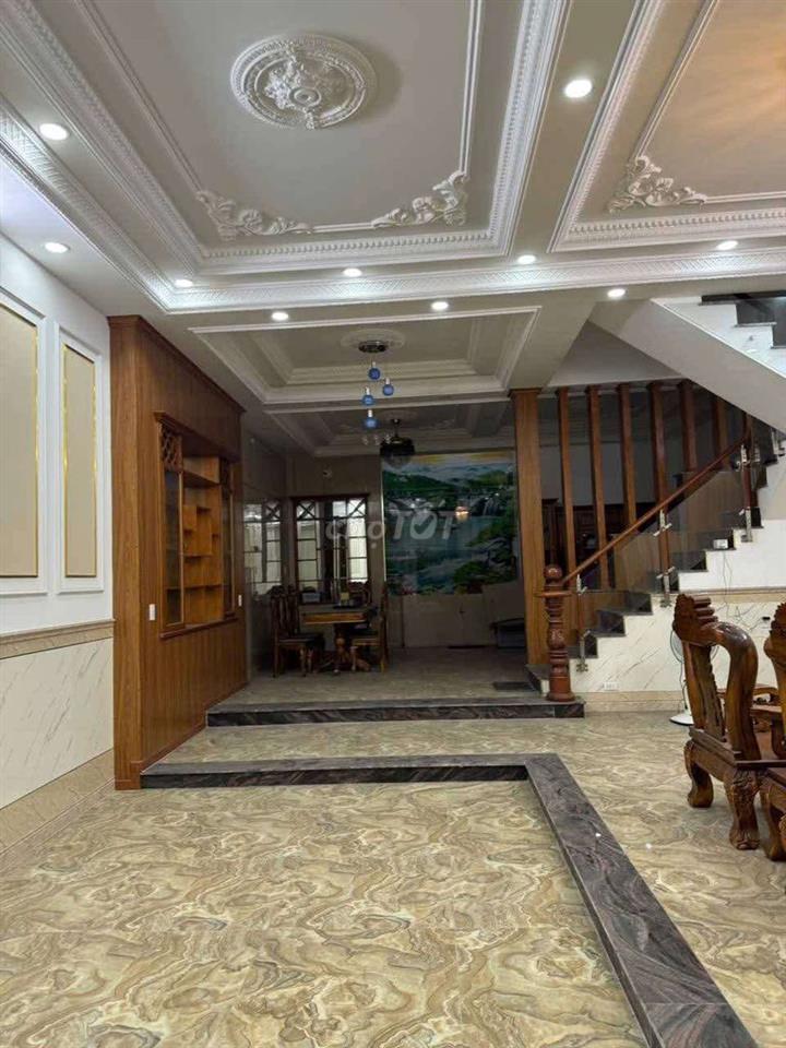 BIỆT THỰ MINI 300M2 NGAY TÔ KÝ VỊ TRÍ ĐẸP