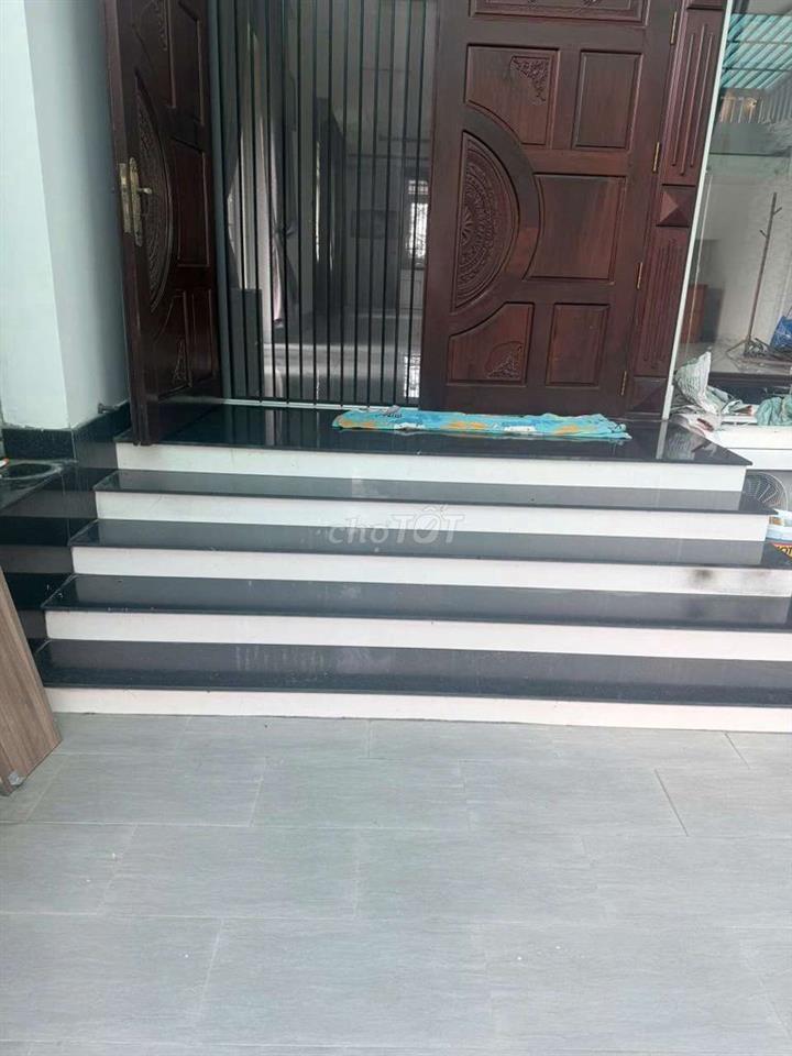 NHÀ 6.5X20M1 TRỆT 3 LẦU NGAY CẦU THAM LƯƠNG 