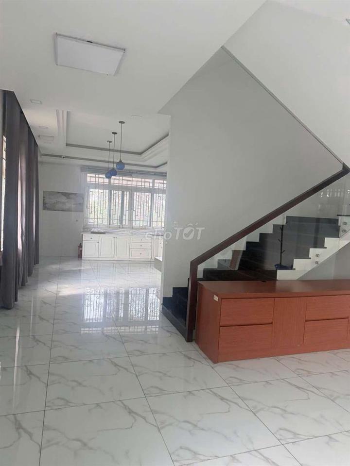 NHÀ 6.5X20M1 TRỆT 3 LẦU NGAY CẦU THAM LƯƠNG 