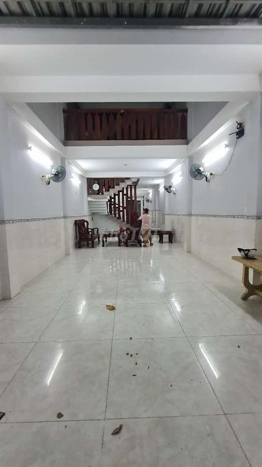 NHÀ 5X20M 1 TRỆT 3 LẦU THÍCH HỢP VP CÔNG TY