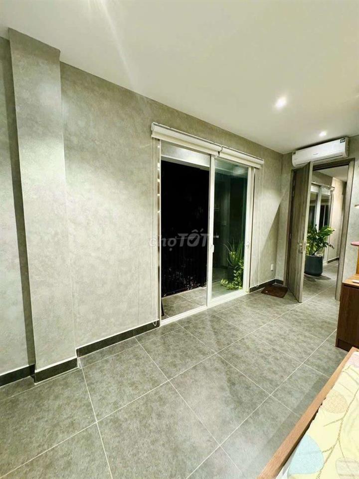 NHÀ 5X20M 3 LẦU 4PN CÓ THANG MÁY SẴN NỘI THẤT GIÁ TÔAT