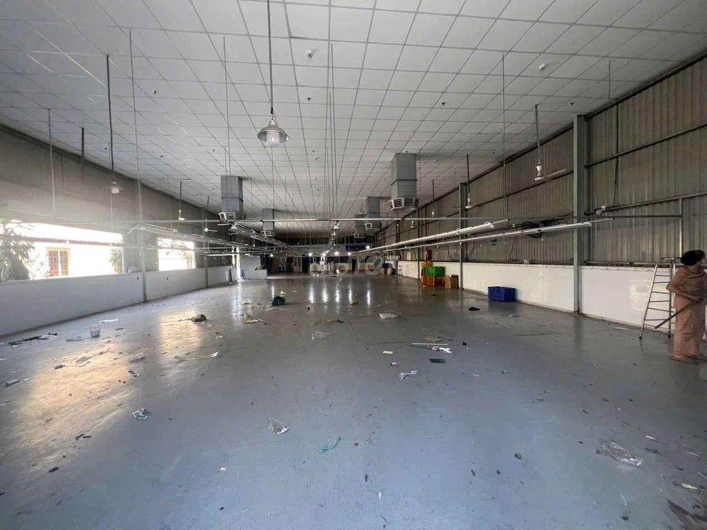 XƯỞNG 800M2 CÓ PCCC TỰ ĐỘNG NGHIỆM THU GIÁ TỐT