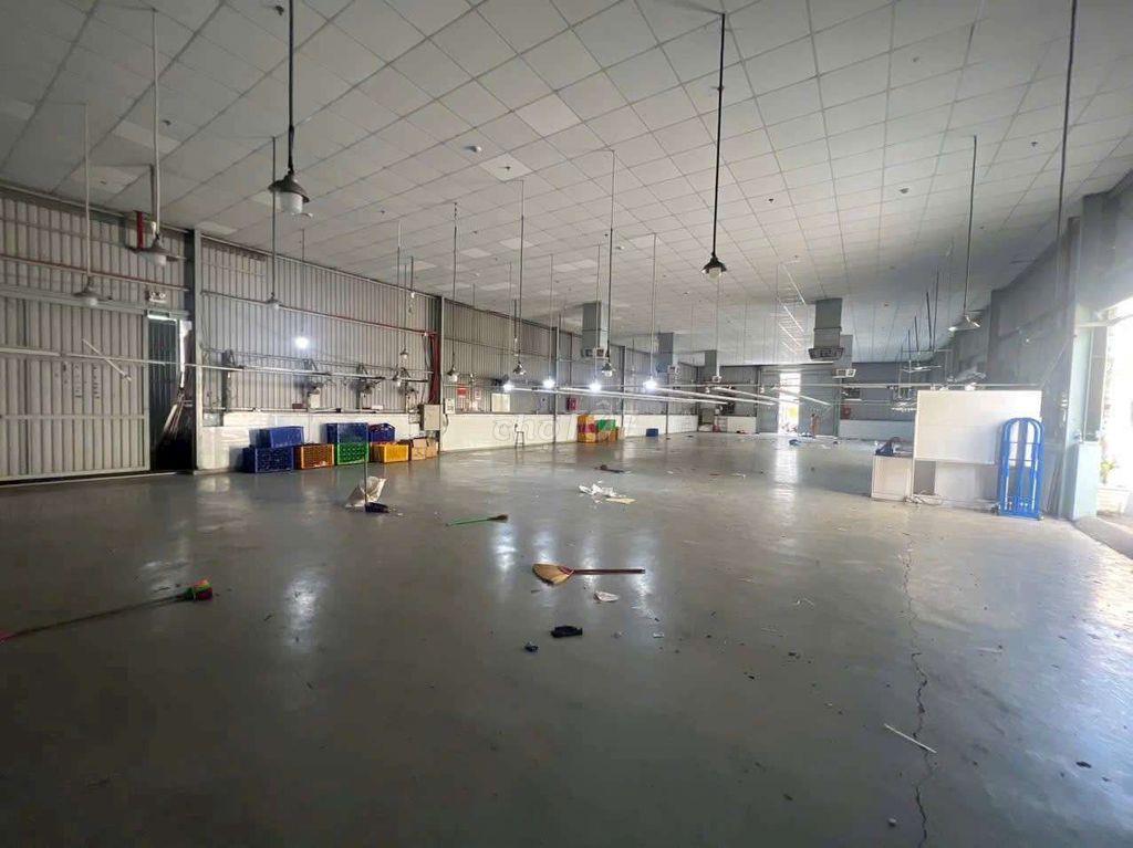 XƯỞNG 800M2 CÓ PCCC TỰ ĐỘNG NGHIỆM THU GIÁ TỐT