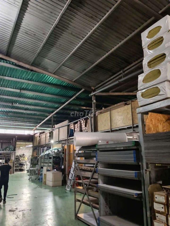 XƯỞNG MT LÊ VĂN KHƯƠNG 1200M2 CONT 24/24 GIÁ TỐT