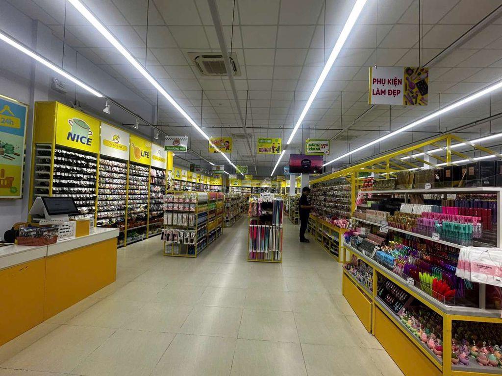 MBKD 600M SẦM UẤT NGAY NGÃ 4 CHỢ CẦU GIÁ TỐT