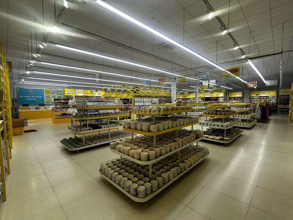 MBKD 600M SẦM UẤT NGAY NGÃ 4 CHỢ CẦU GIÁ TỐT
