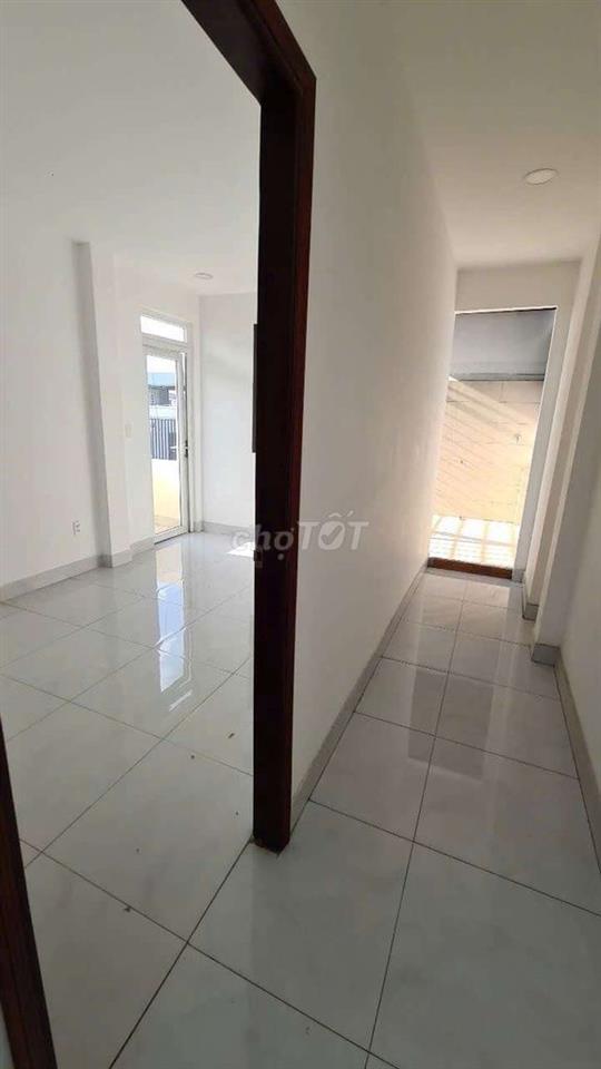 NHÀ GÓC 2MT 5X25M 1 TRỆT 3 LẦU GIÁ TỐT