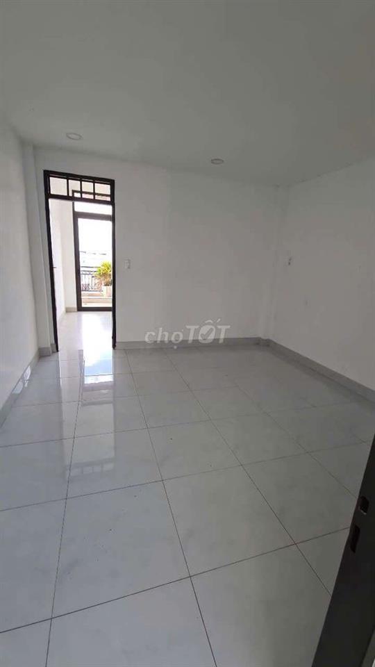 NHÀ GÓC 2MT 5X25M 1 TRỆT 3 LẦU GIÁ TỐT