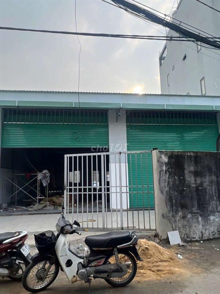 Xưởng mới xây 12x30M 1/ phan văn hớn gần cầu tham lương