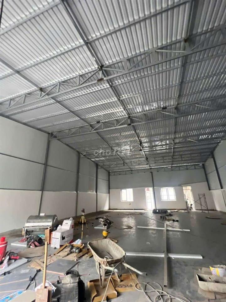 Xưởng mới xây 12x30M 1/ phan văn hớn gần cầu tham lương