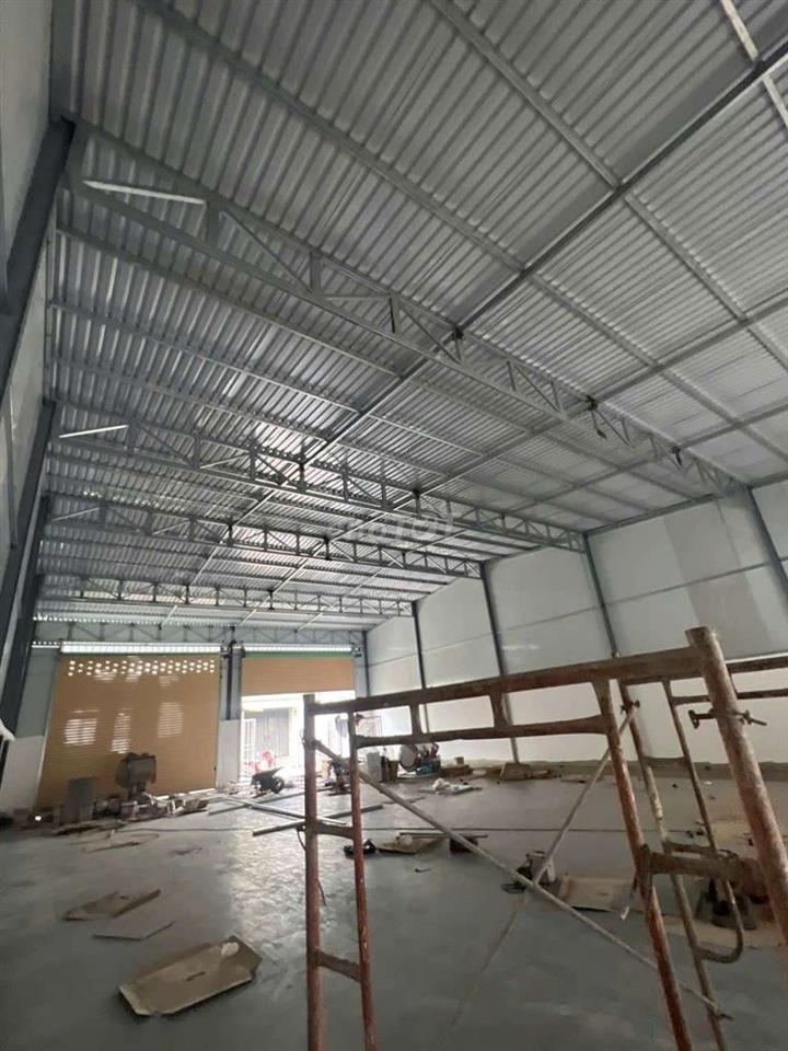 Xưởng mới xây 12x30M 1/ phan văn hớn gần cầu tham lương