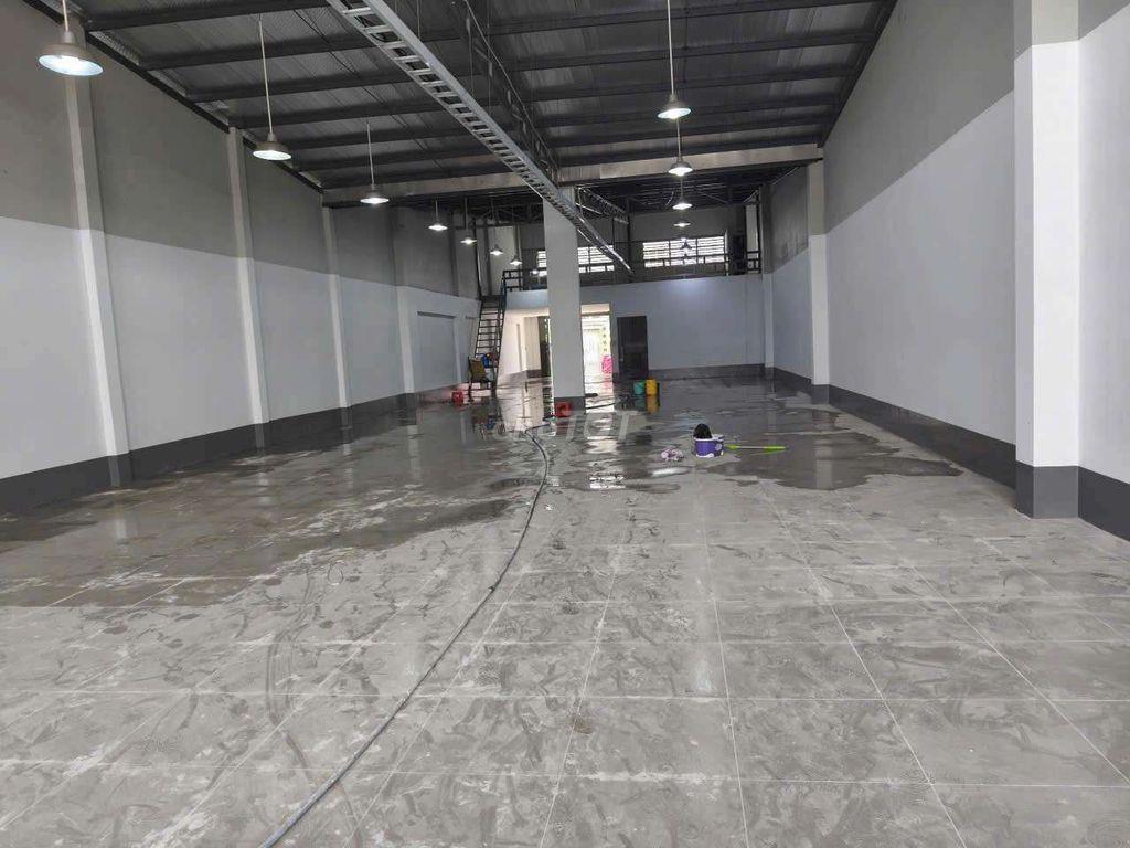 KHO XƯỞNG 10X40M GÁC 100M2 MỚI XÂY CAO RÁO ĐẸP
