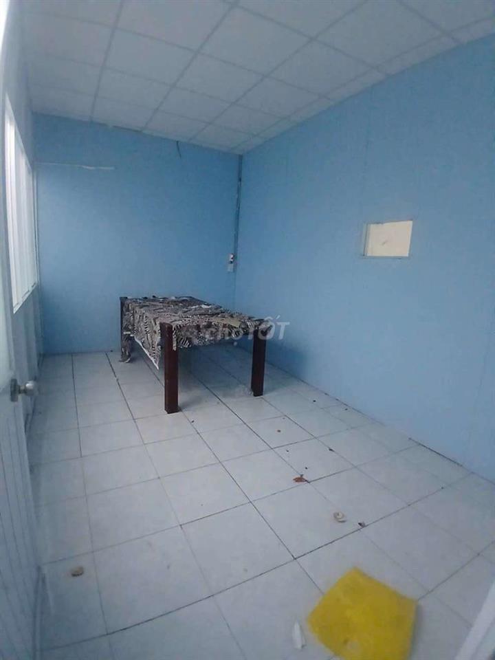 XƯỞNG 650M2 CAO RÁO CÓ LAPHONG ĐUOEFNG 10T GIÁ TỐT