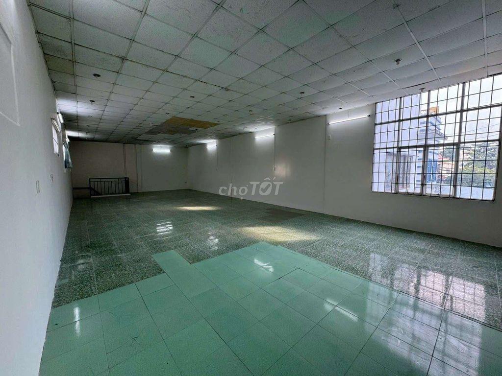 XƯỞNG 280M2 ĐƯỜNG TẢI GẦN CẦU THAM LƯƠNG GIÁ TỐT