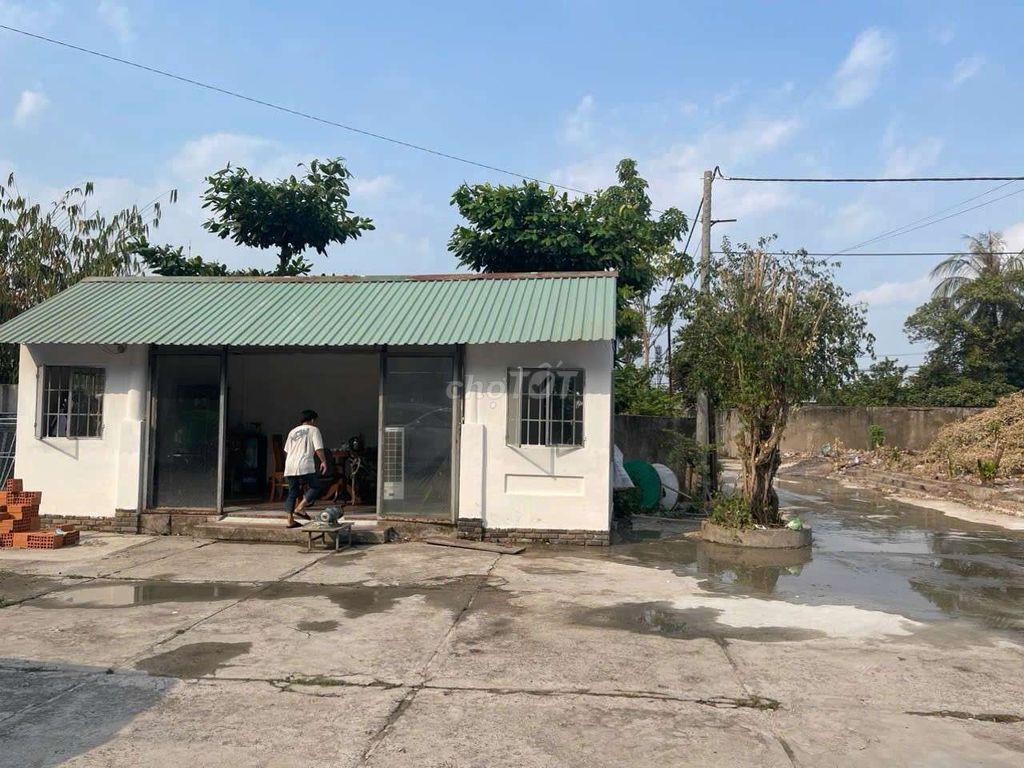 CHÍNH CHỦ CHO THUÊ NHÀ XƯỞNG 1350M2 ĐƯỜNG CON GIÁ TỐT