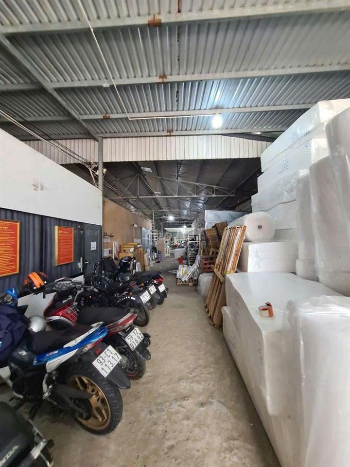 KHO XƯỞNG 700M2 1/ TRUNG MỸ TÂY 13 THÍCH HỢP GIA CÔNG