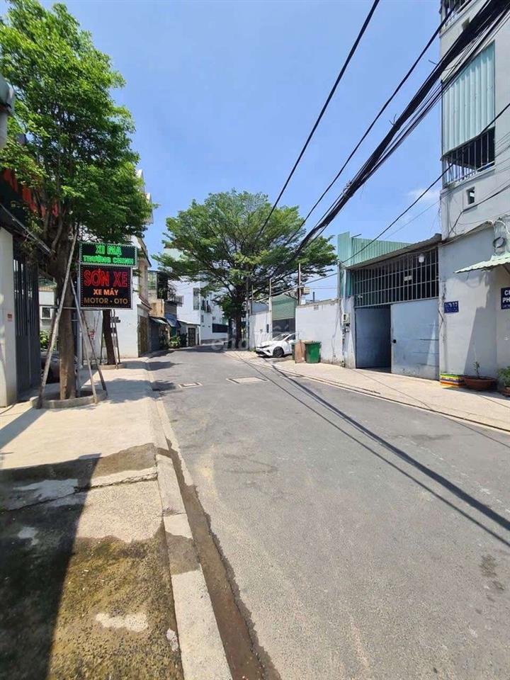 KHO XƯỞNG 700M2 1/ TRUNG MỸ TÂY 13 THÍCH HỢP GIA CÔNG