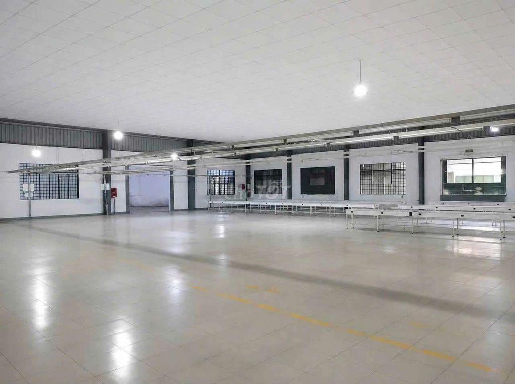 XƯỞNG 900M2 TRẦN CAO GẠCH HOA SẠCH SẼ NGAY NGÃ 4 AN SƯƠNG GIÁ TỐT