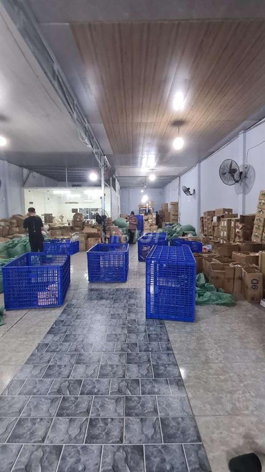 XƯỞNG 11X40M ĐƯỜNG 2T5 THÍCH HỢP GIA CÔNG