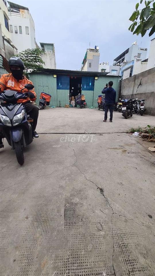 XƯỞNG 11X40M ĐƯỜNG 2T5 THÍCH HỢP GIA CÔNG