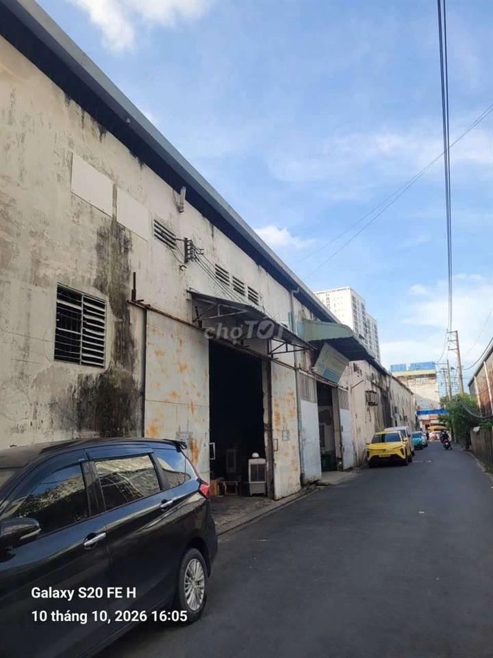 XƯỞNG 1/PHAN VĂN HỚN 1000M2 GIÁ TỐT