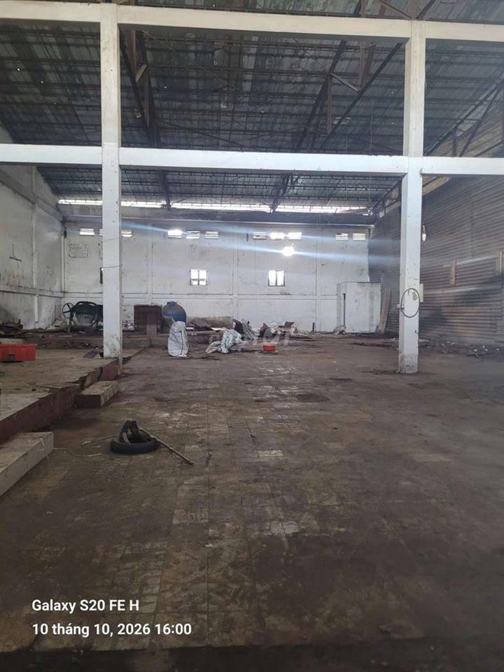 XƯỞNG 1/PHAN VĂN HỚN 1000M2 GIÁ TỐT