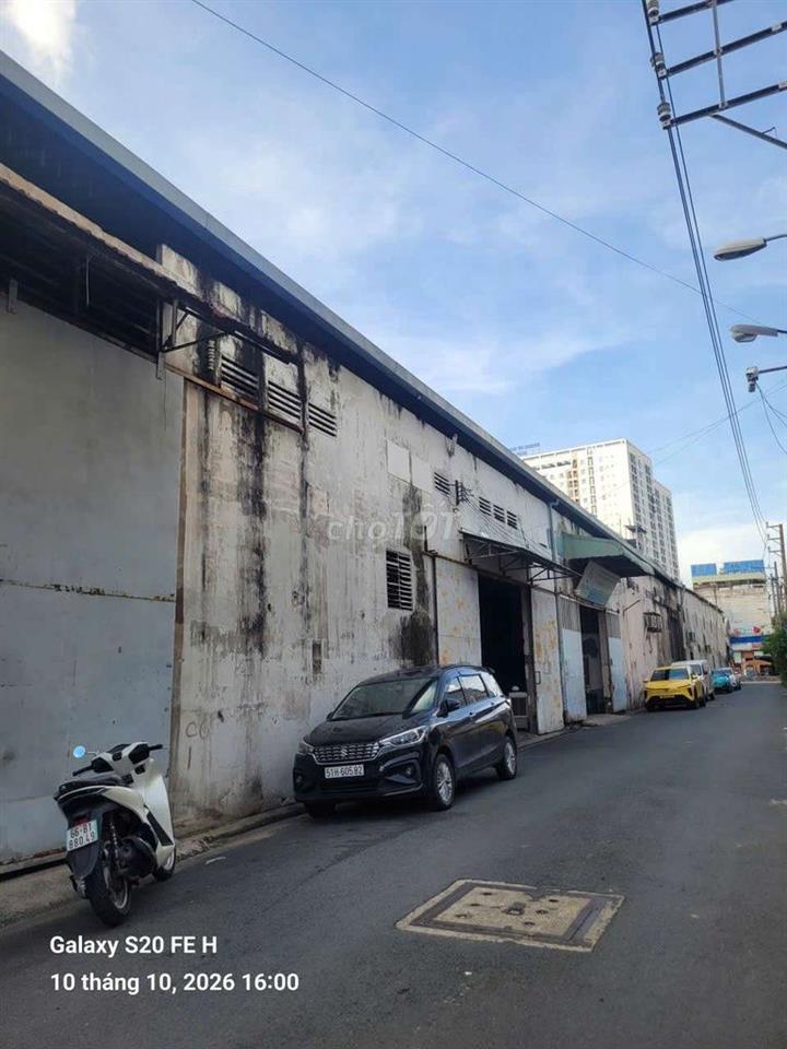 XƯỞNG 1/PHAN VĂN HỚN 1000M2 GIÁ TỐT