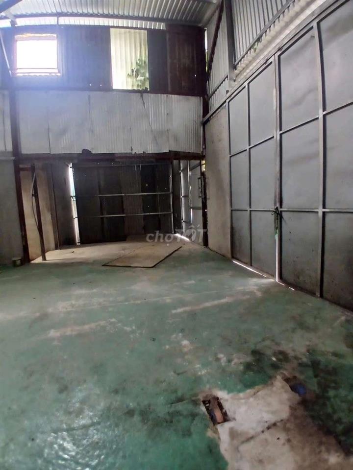 Xưởng 300m2 gần cầu than lương giá tốt