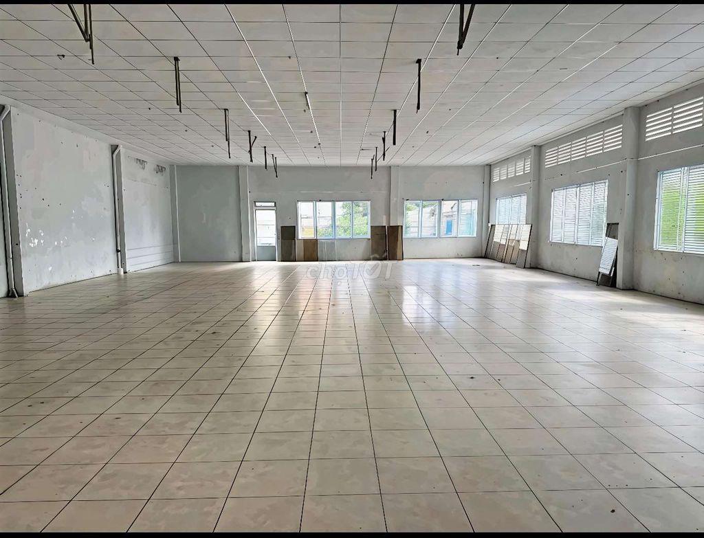 CHO THUÊ XƯỞNG 250M CHỢ ĐẦU MỐI HOCMON