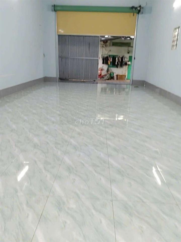 Xưởng 120m2 Gần Chợ Thới Tứ