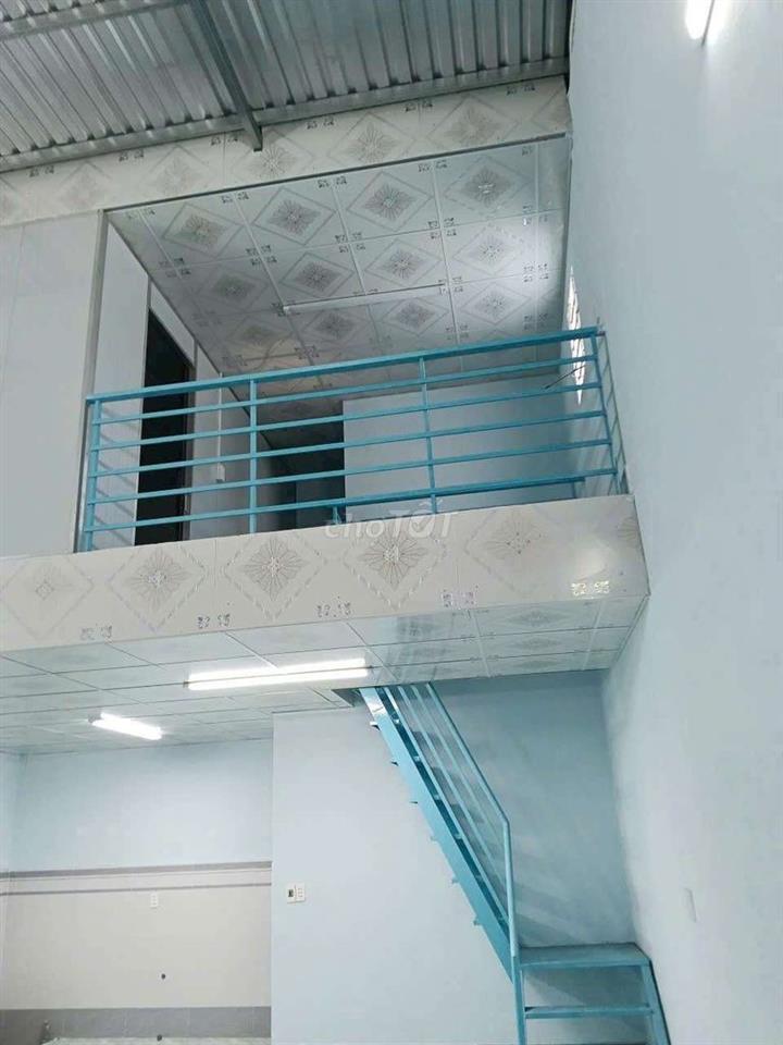Xưởng 120m2 Gần Chợ Thới Tứ