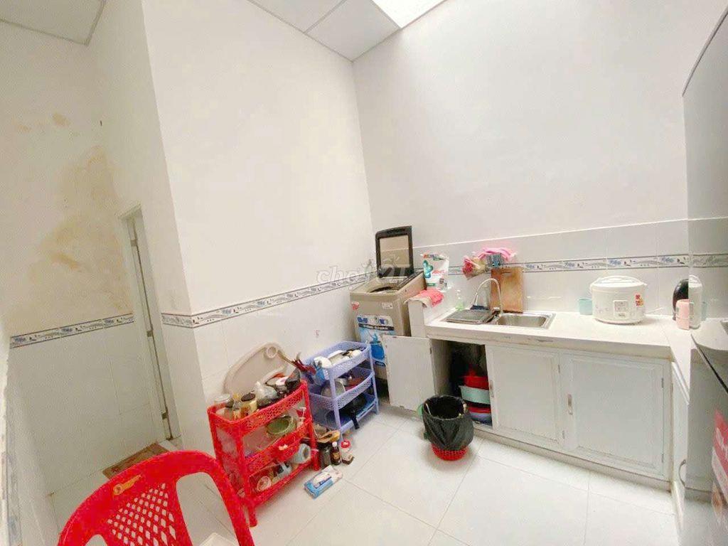 Nhà Nguyễn Văn Quá gần Chợ Cầu