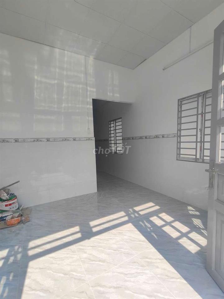 Nhà Gần Chợ Hóc Môn