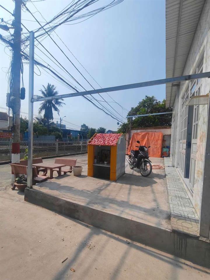Nhà Gần Chợ Hóc Môn