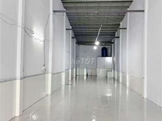 Kho  150m2 Trống Suốt