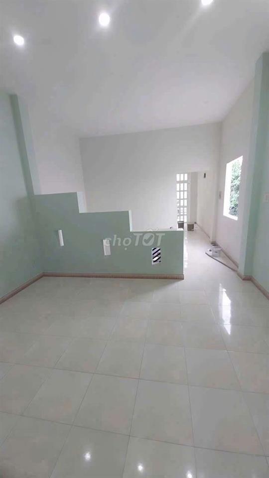 Nhà gần cầu Tham Lương
